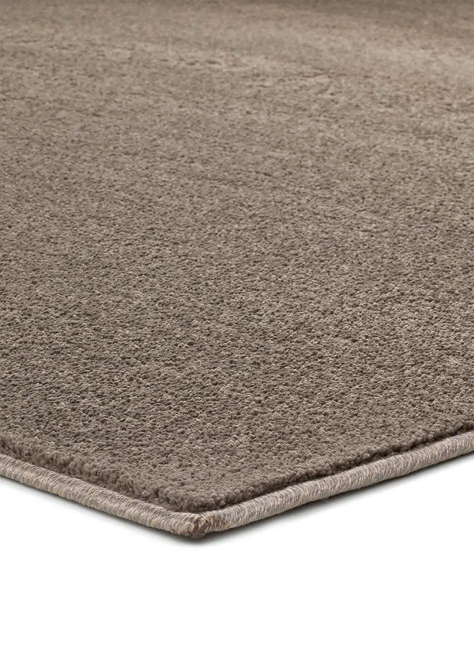 alfombra-a-medida-lily-liso-marron-Ambiente-Universal