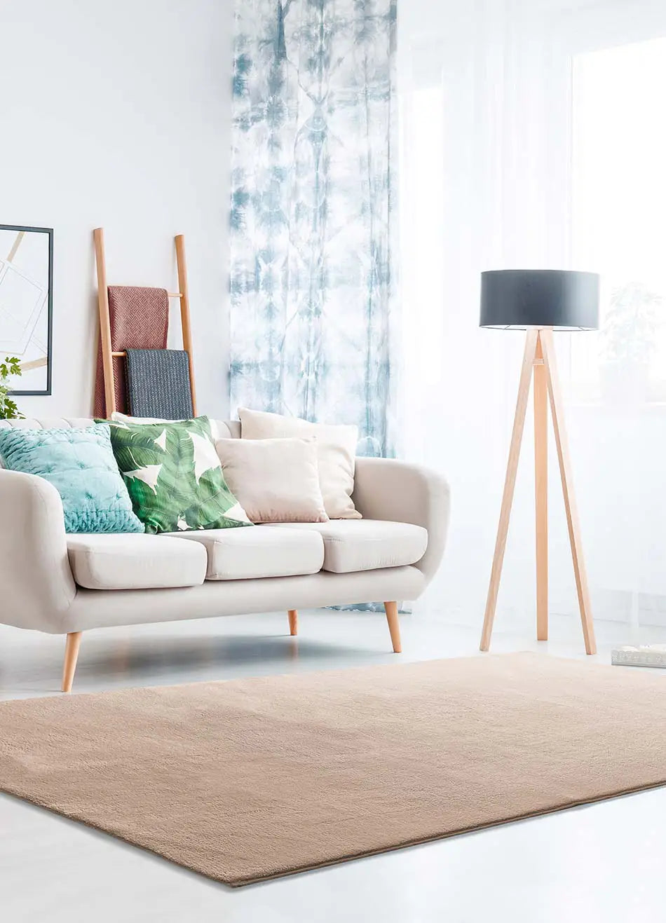 alfombra-a-medida-loft-liso-beige-Ambiente-Universal