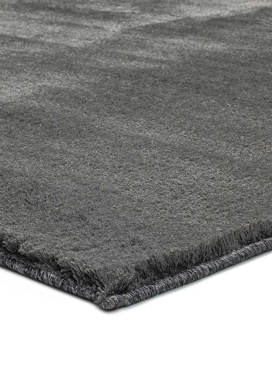 alfombra-a-medida-silky-lush-liso-antracita-Ambiente-Universal